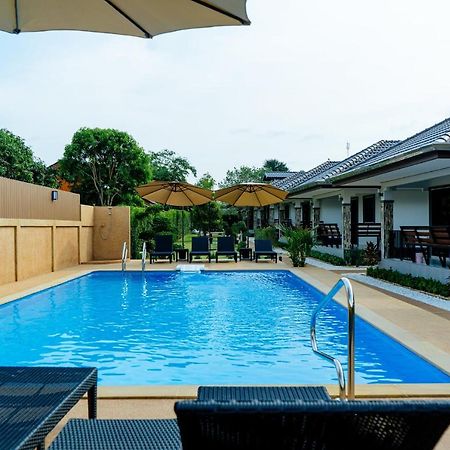 Thai Smile Resort Rayong Zewnętrze zdjęcie